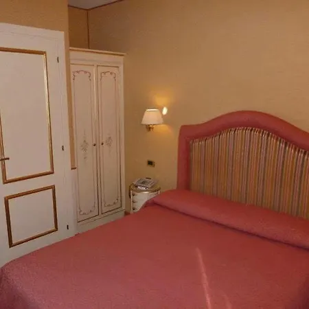 Szálloda Arlecchino 3*