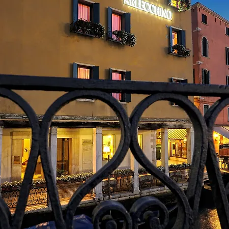 Hotel Arlecchino 3*