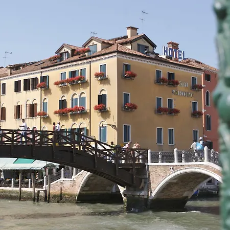 Hotel Arlecchino