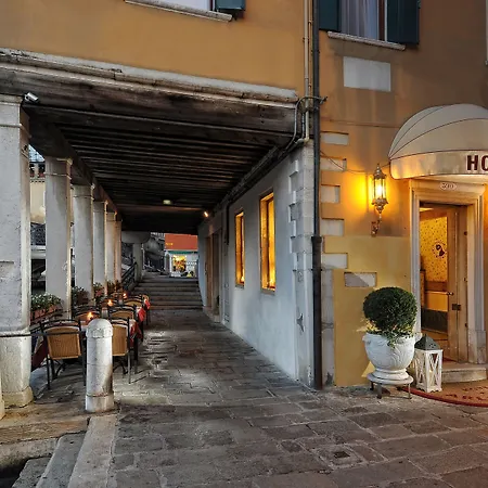 Hotel Arlecchino Venedig