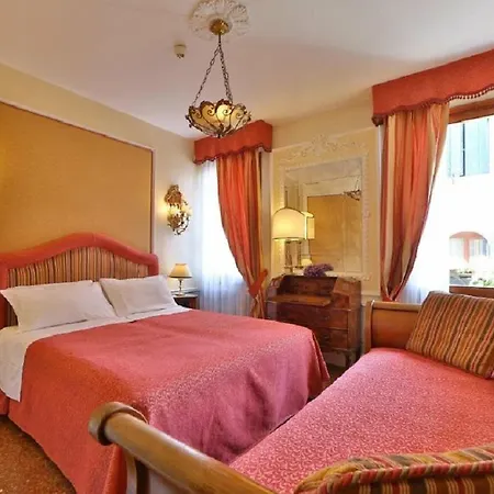 Hotel Arlecchino