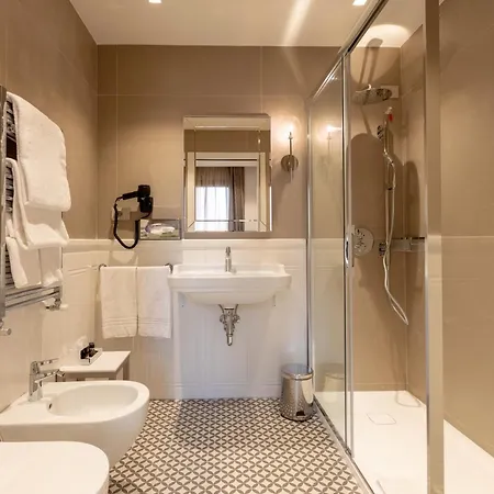 酒店 阿莱基诺酒店 3*