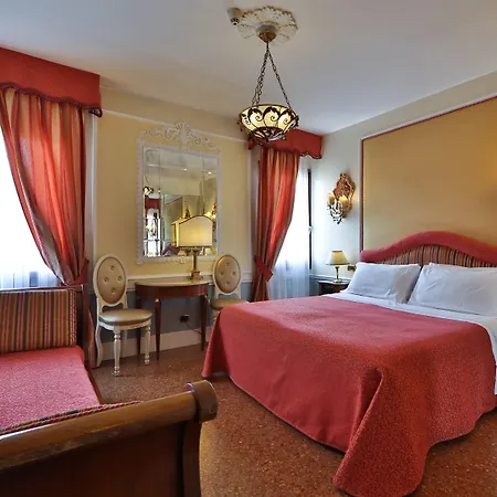 Arlecchino Hotel Benátky