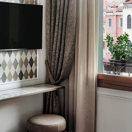 Arlecchino Otel