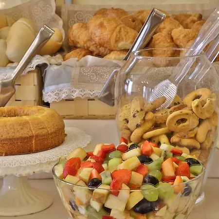 阿莱基诺酒店 酒店